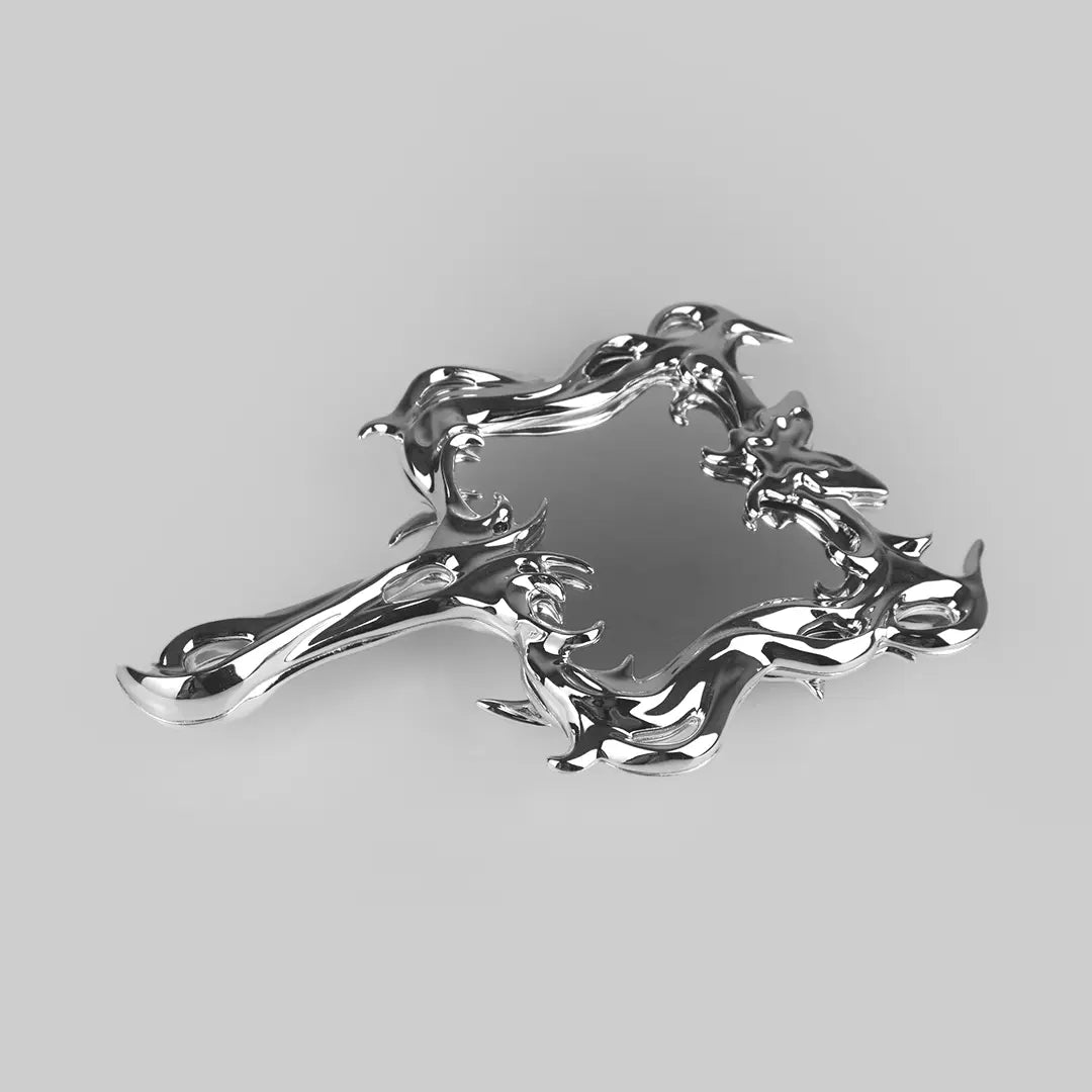 مرآة الفراشة