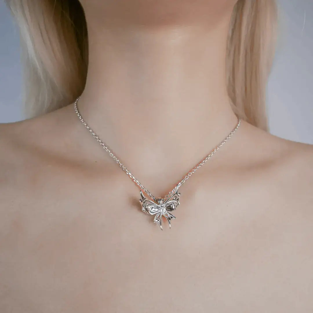 CHRYSALiD BUTTERFLY NECKLACE