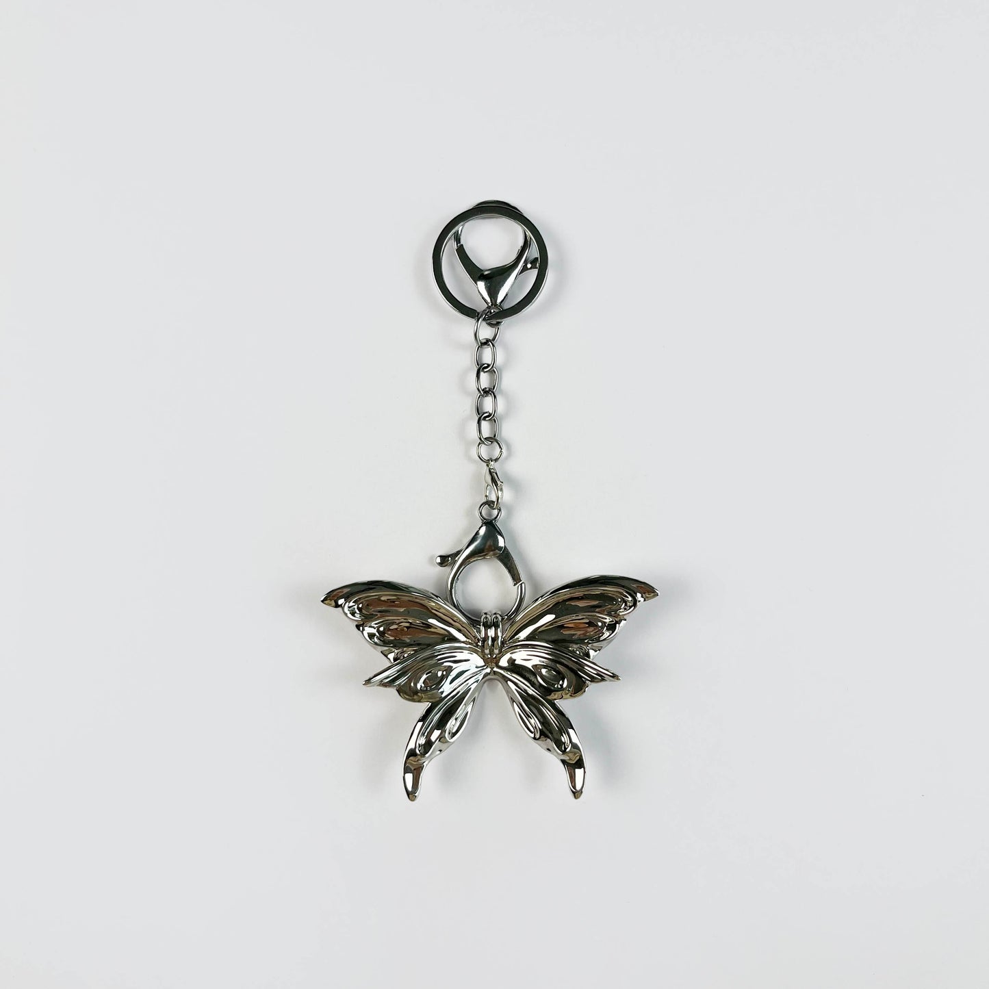 FLUTTER BAG CHARM