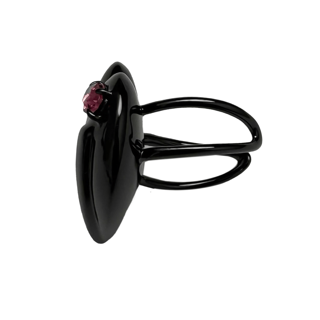 Slim band ring with a heart-shaped design and a pink Swarovski crystal centerpiece.