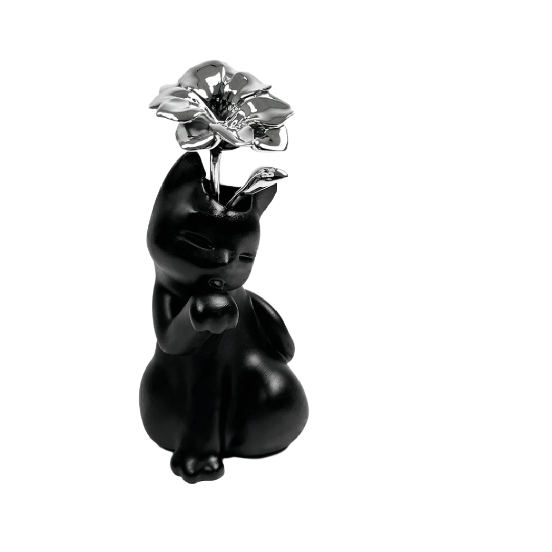 Futuristic matte-black cat vase – sleek sculptural contrast of textures in totemic lucky cat form