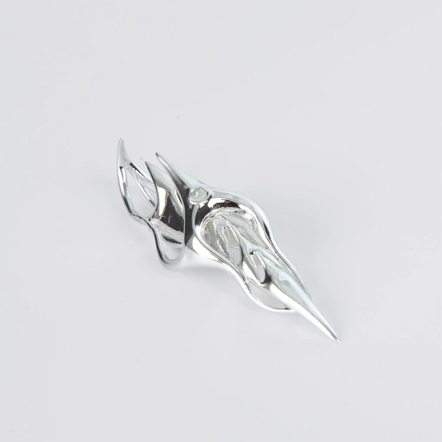 CLAW NAiLS