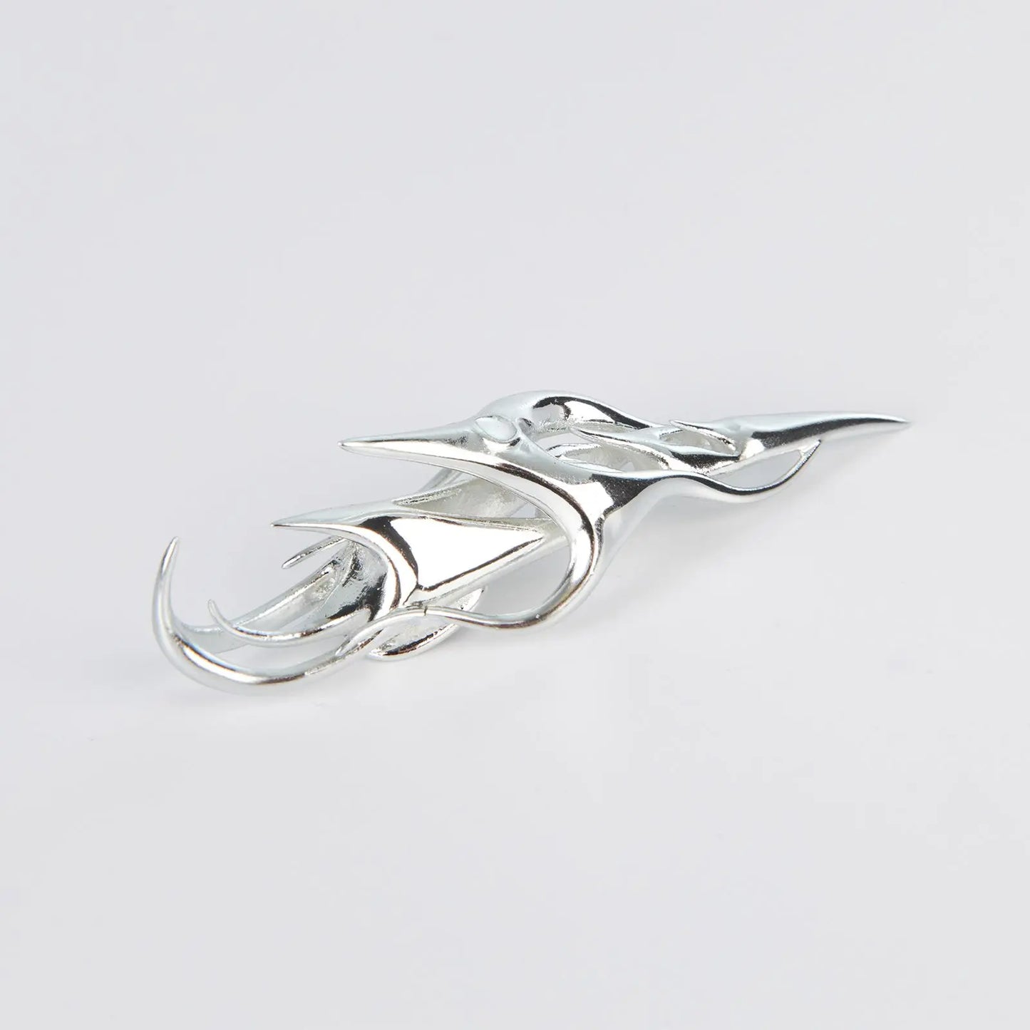 CLAW NAiLS
