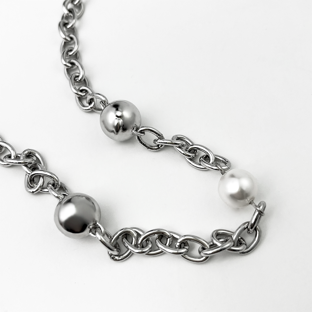 BALL NECKLACE