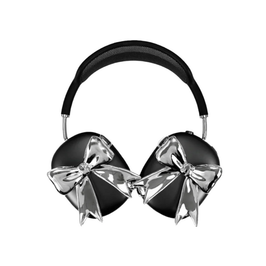 airpods cover, airpods max cover, bow, silver, pink, xtended identity: Minimalist 3D sculpted ribbon bow AirPods Max covers available in classic metallic silver, matte black, and pure white finishes.
 シルバー、ブラック、ホワイトの3色展開、ミニマルな3DリボンデザインのAirPods Maxカバー。