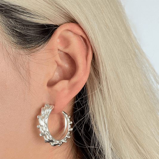 SPiNE HOOP EARRiNGS M