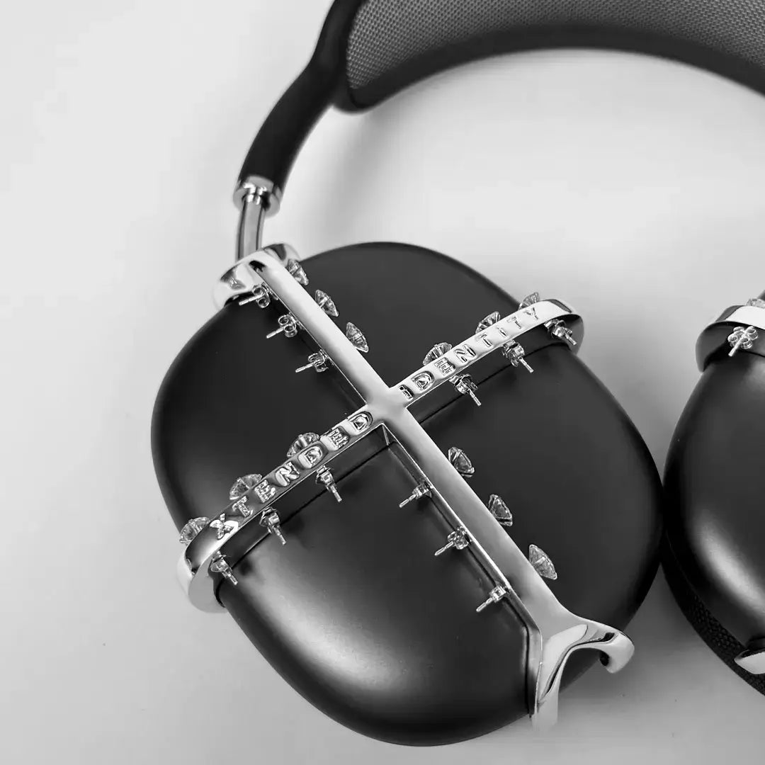 CROSS STUDDED AiRPODS MAX COVERS