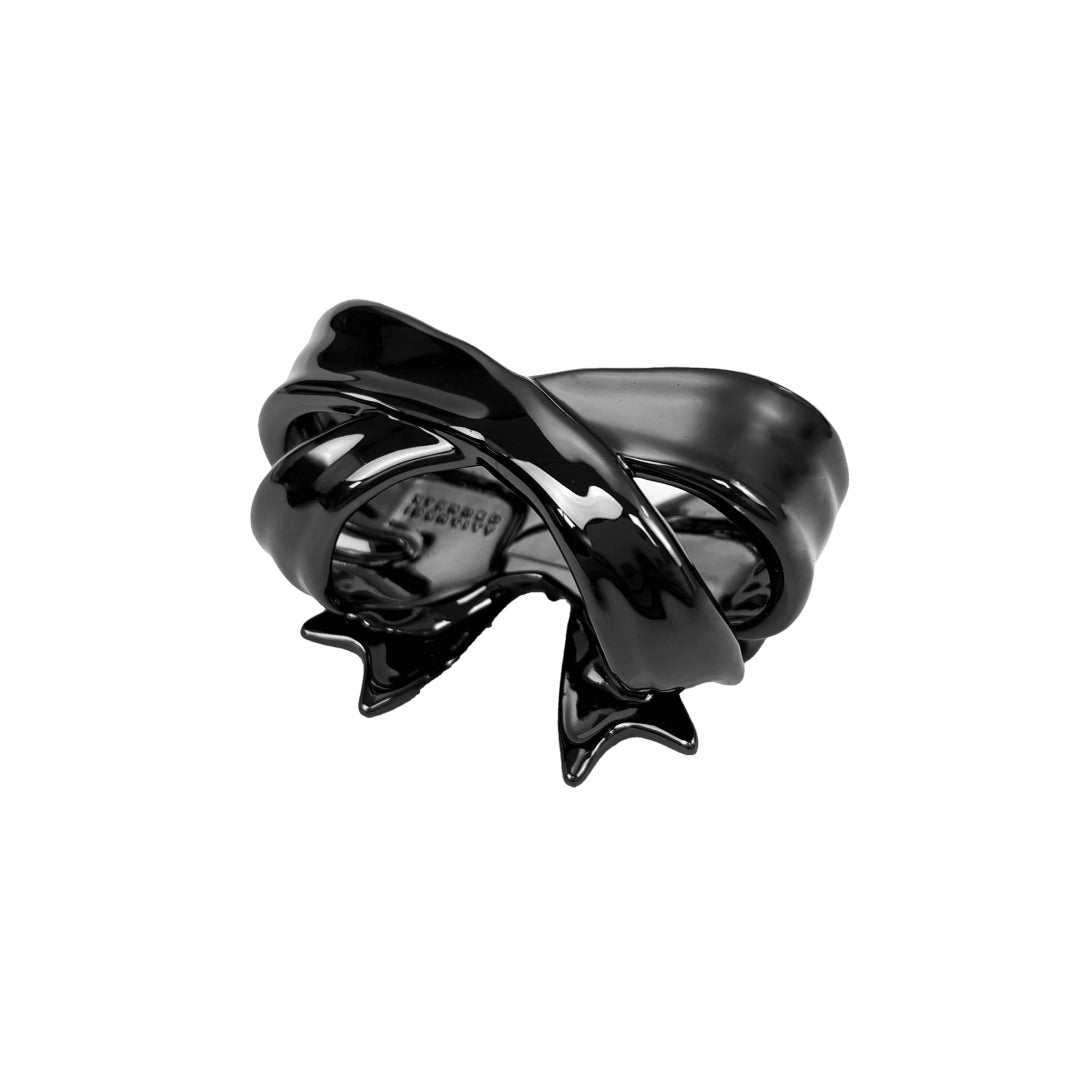 GEM BOW AiRPODS COVER – XTENDED IDENTITY