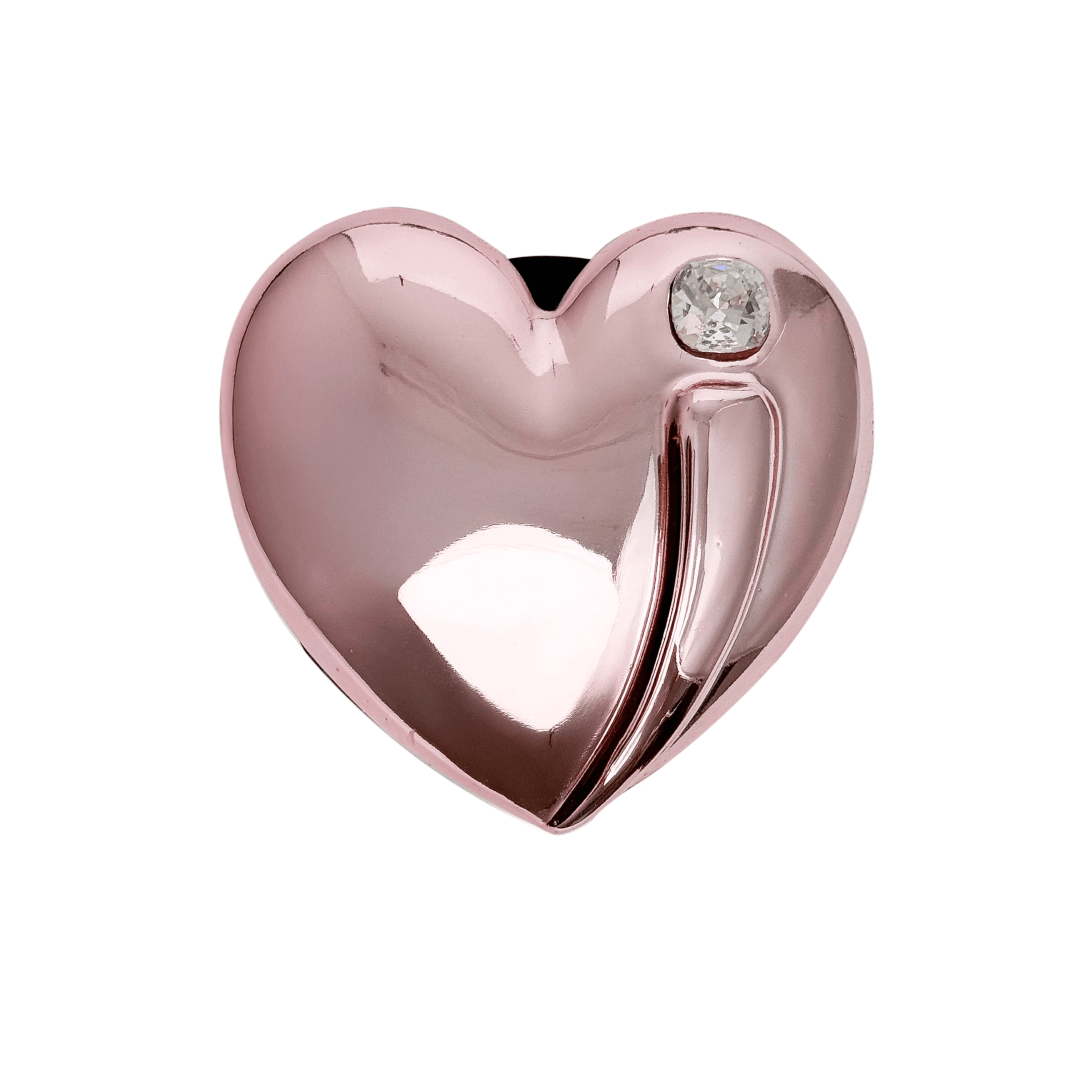 Metallic silver, pink, red, black Phone grip with a large sculpted heart in 3D, featuring a shiny chrome finish and a single gem-like detail.