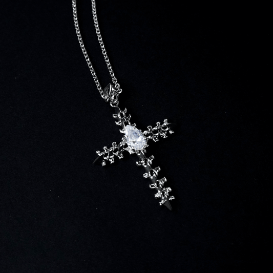 SPiNE CROSS NECKLACE