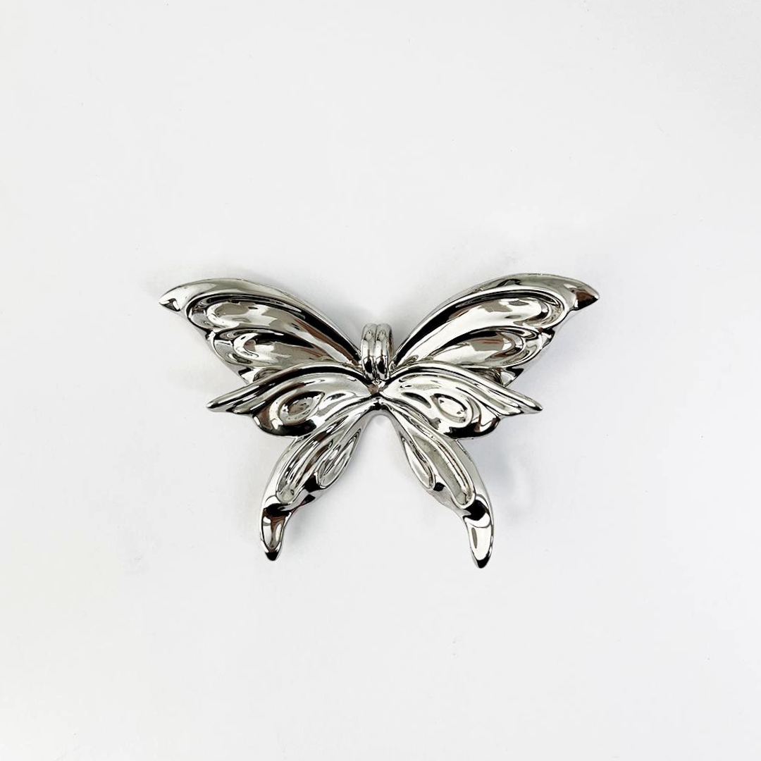 FLUTTER BAG CHARM