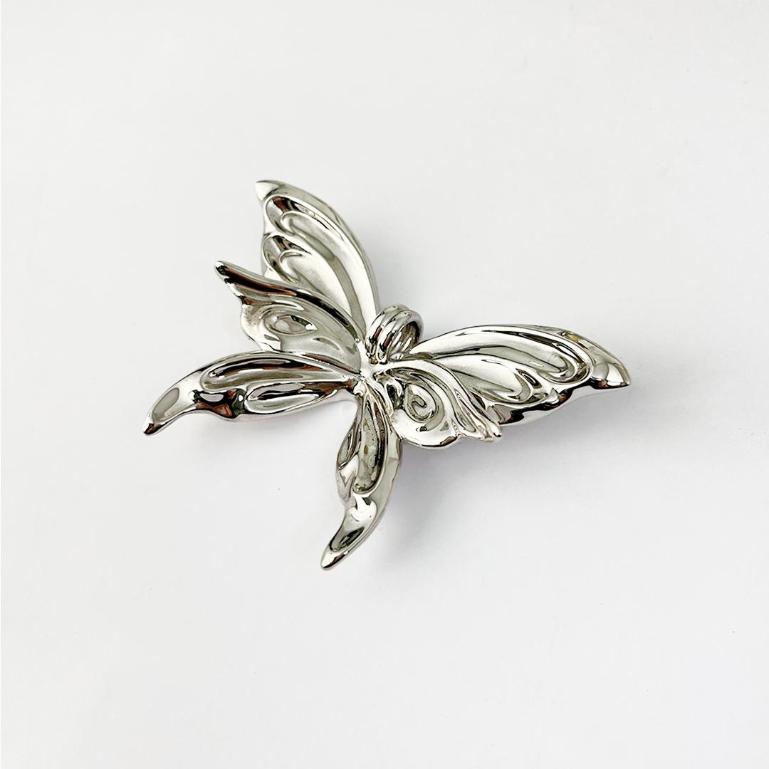 FLUTTER BAG CHARM