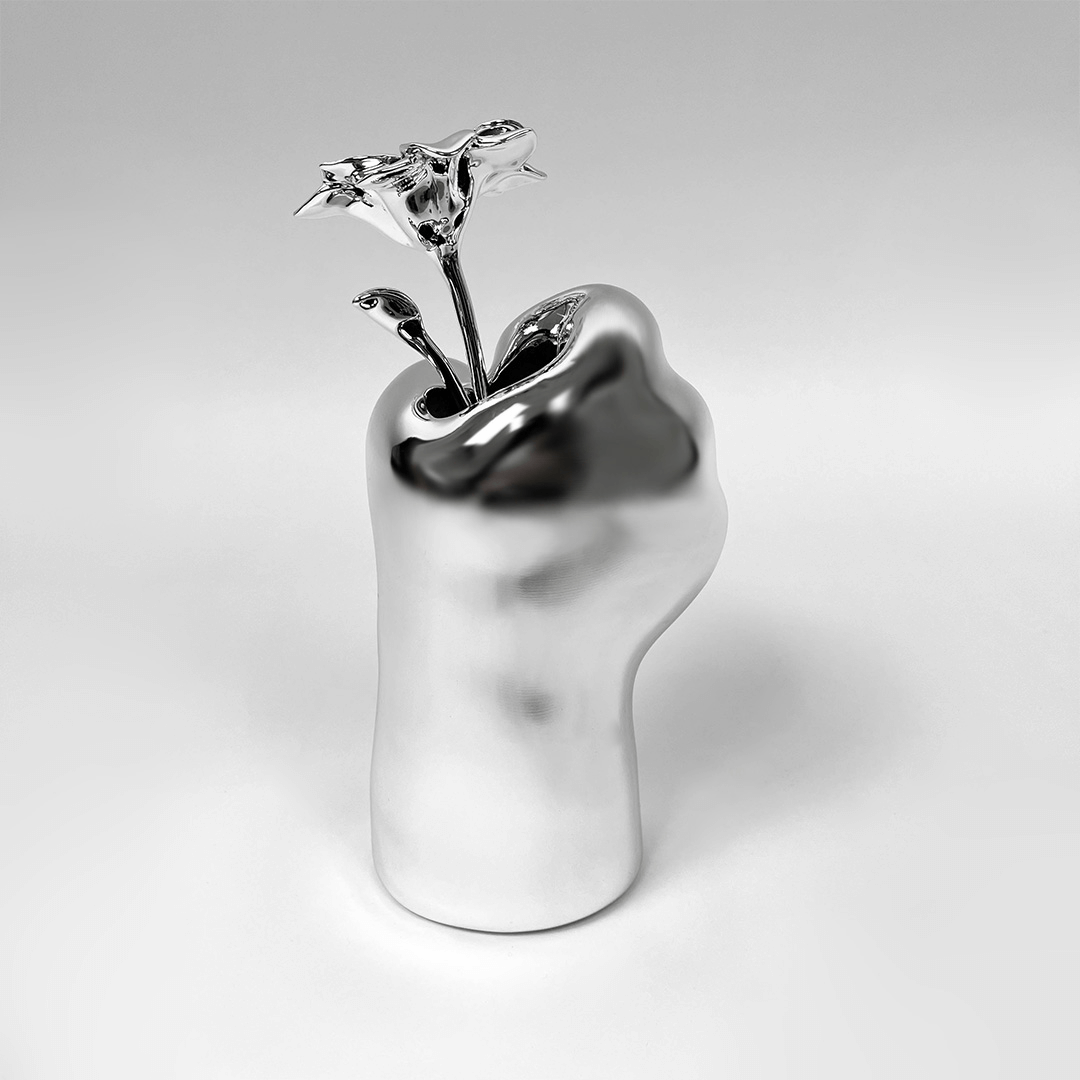 CAT PAW GRiP VASE